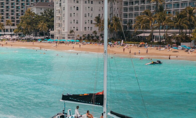 5 Reasons Why Going On A Boat Tour Is A Great Way To Explore Hawaii